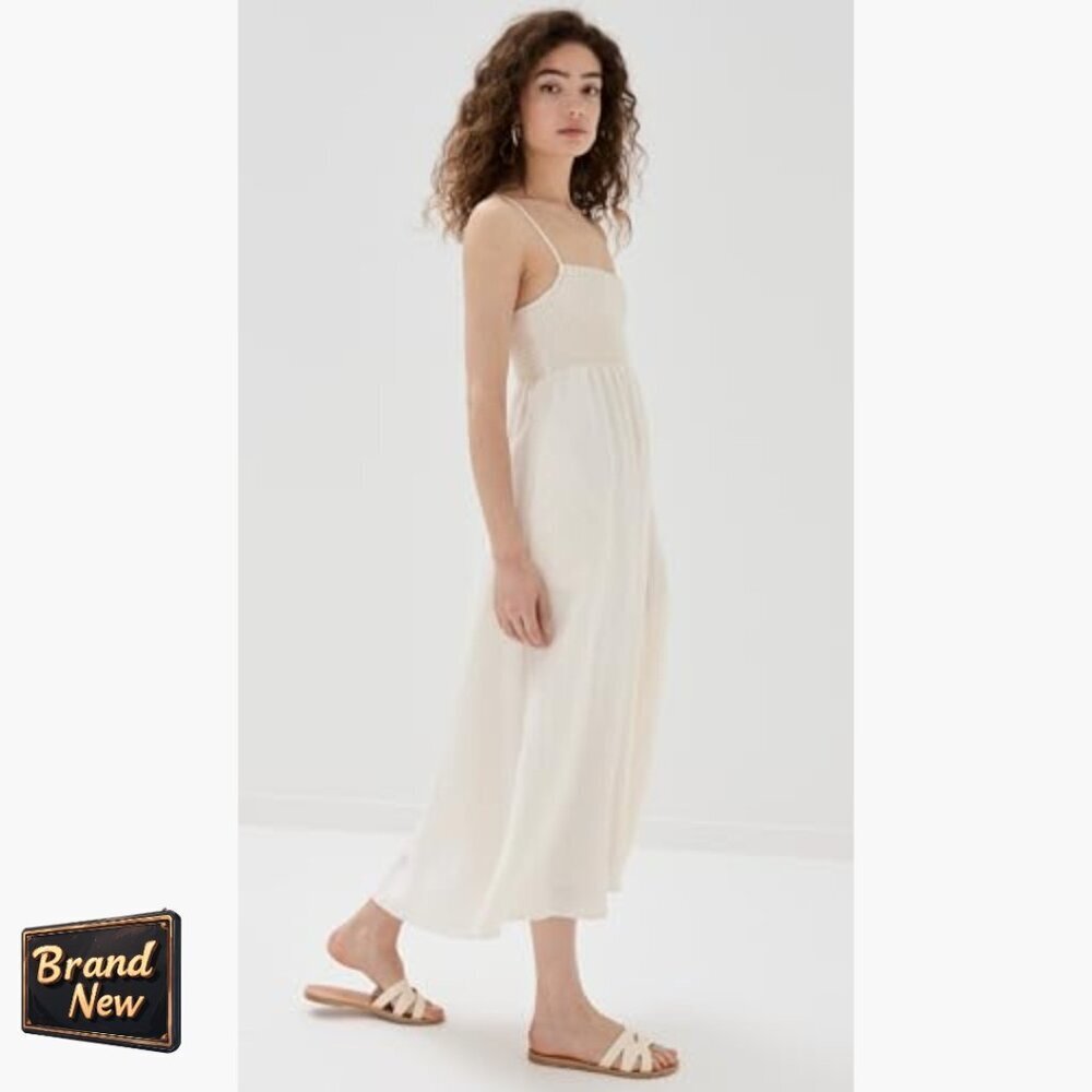 Lightweight Maxi Dress with Smocked Bodice and Pockets - Picture 4 of 6